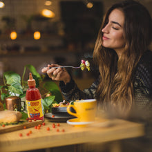 Load image into Gallery viewer, Vietnamese Sriracha Chili Sauce - Case of 6